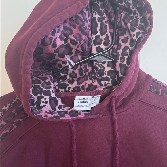 Adidas cropped hoodie. Burgundy/leopard print size XS. Like new! - Picture 2 of 5